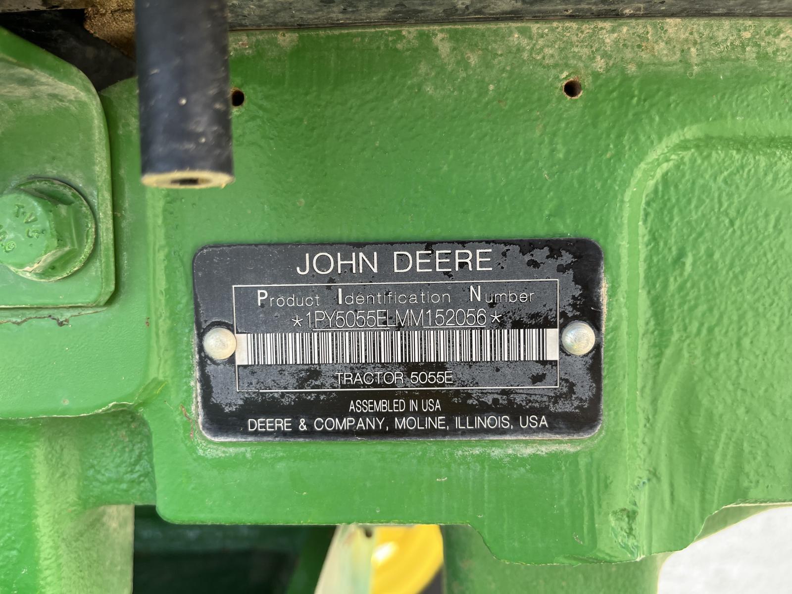 ./imagenes/INVOICE/2019/18007/JOHN DEERE 5055E (19).JPG